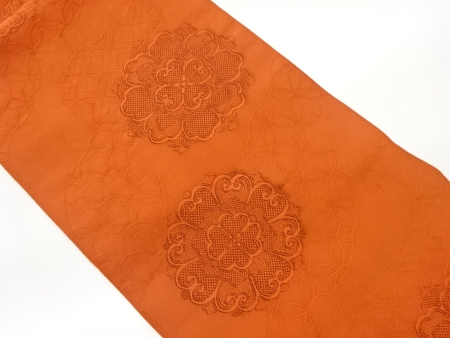 綴れ華文に古典柄模様織出し名古屋帯